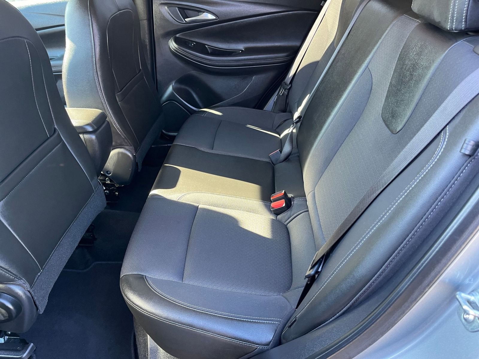 Used 2025 Buick Encore GX Preferred image 24