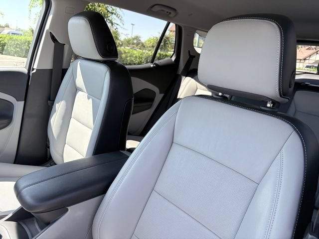 Used 2023 GMC Terrain SLT w/ Tech Package AWD/4WD image 12