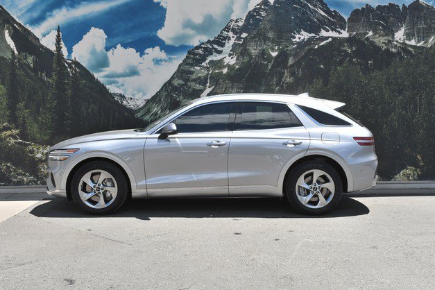 Used 2026 Genesis GV70 2.5T Advanced AWD/4WD image 7
