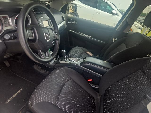 Used 2015 Dodge Journey SXT w/ Flexible Seating Group FWD image 5