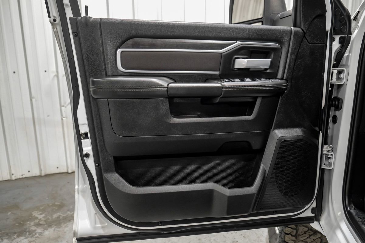 Used 2024 RAM 3500 Big Horn image 43