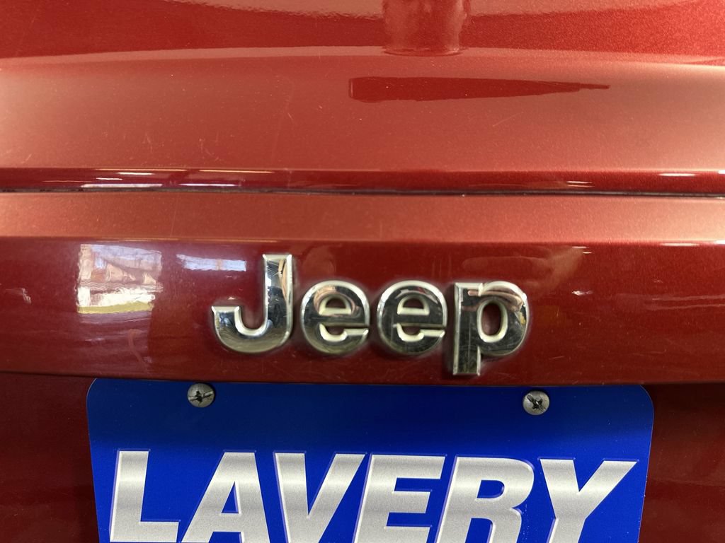 Used 2014 Jeep Patriot Latitude AWD/4WD image 27