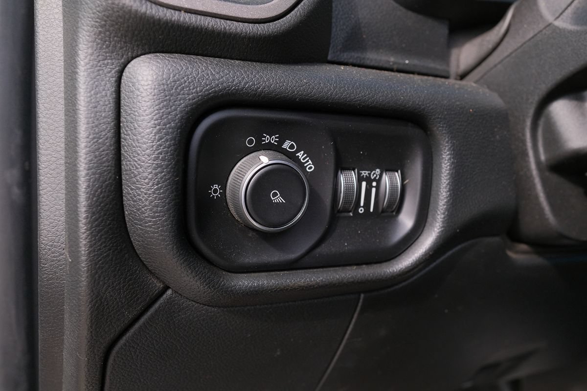 Used 2019 RAM 2500 Tradesman RWD image 13