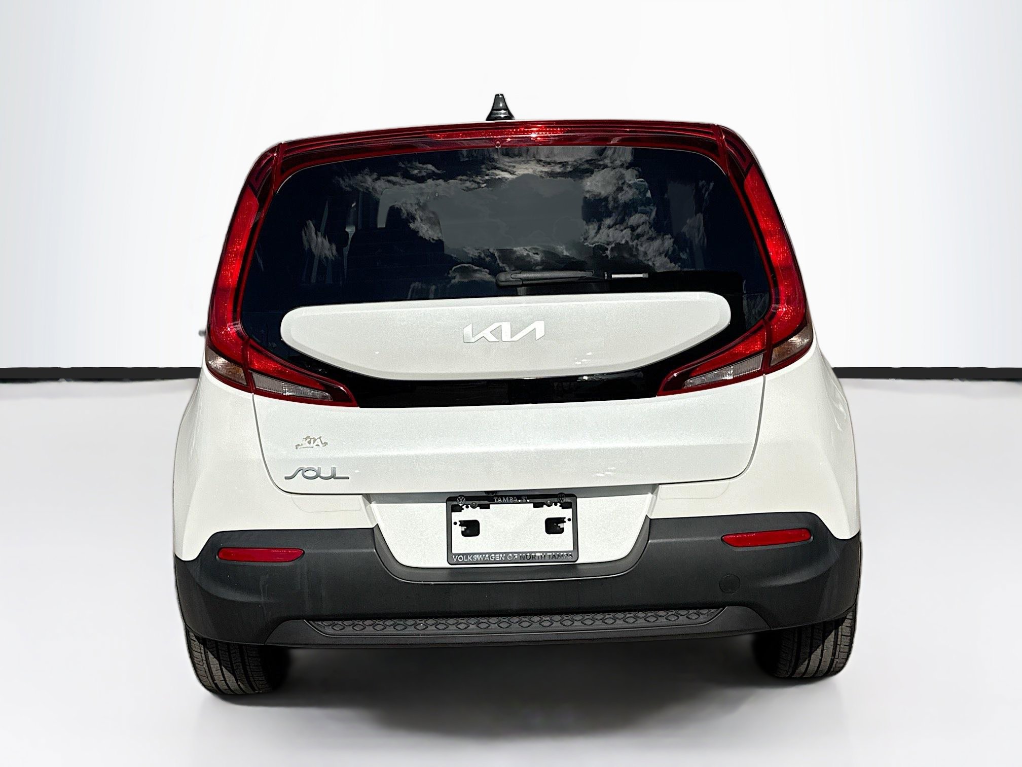 Used 2022 Kia Soul LX image 4