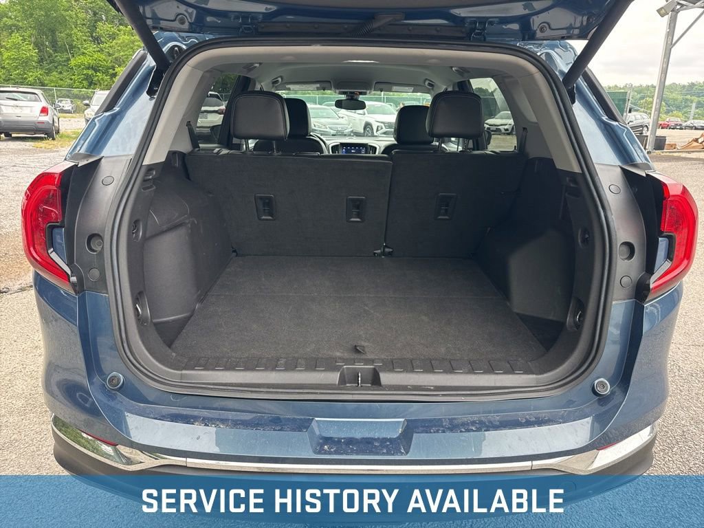 Used 2024 GMC Terrain SLT AWD/4WD image 8