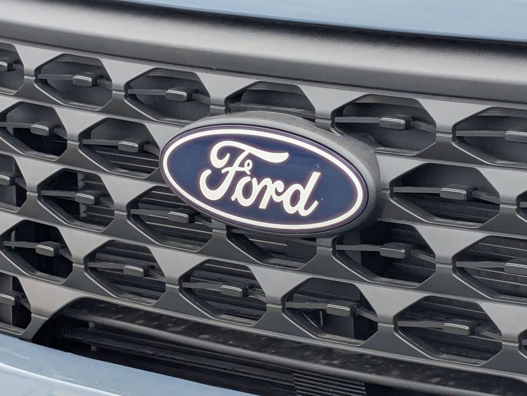 New 2026 Ford Maverick XLT w/ Equipment Group 301A image 11