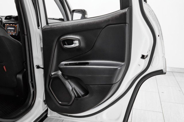 Used 2023 Jeep Renegade Trailhawk image 44