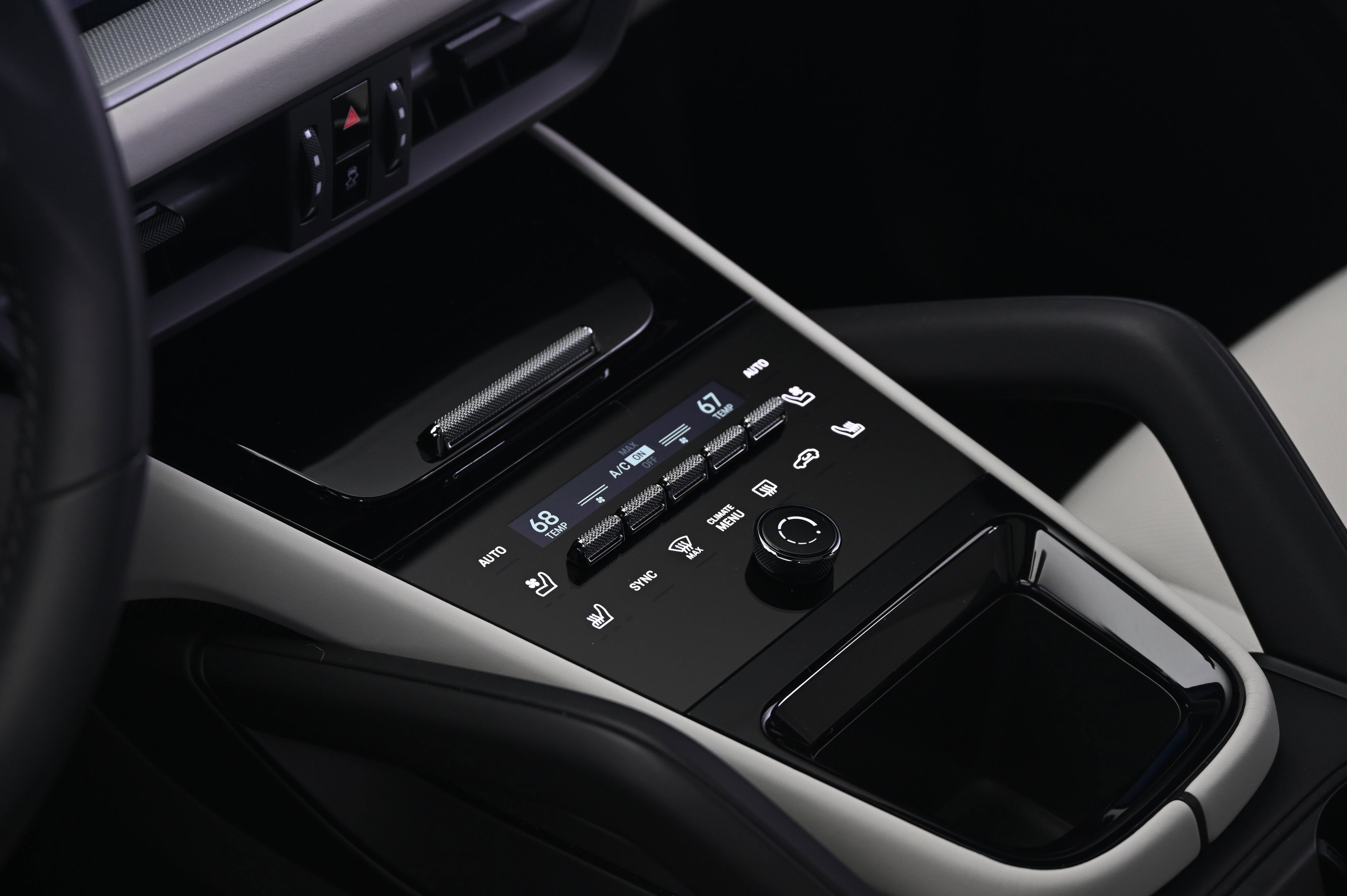 Certified 2024 Porsche Cayenne S image 34