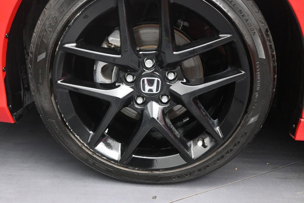 Used 2025 Honda Civic Sport image 11