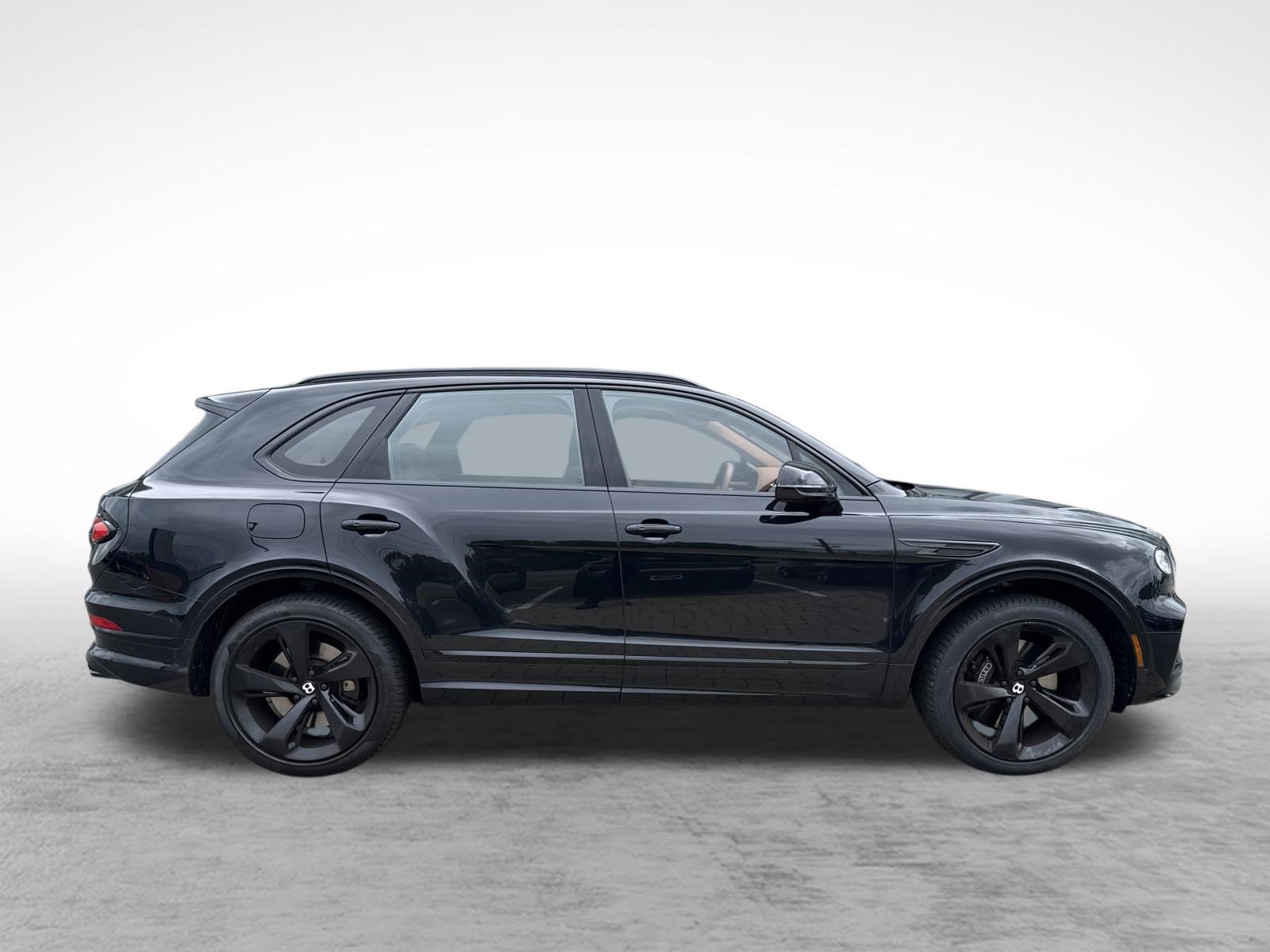 Used 2023 Bentley Bentayga AWD/4WD image 10