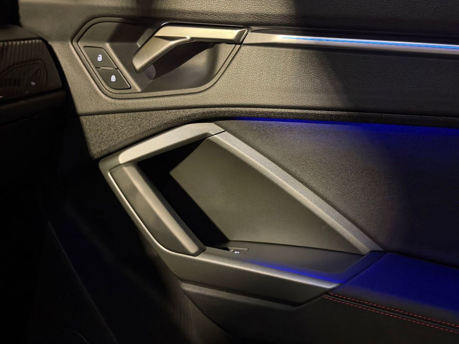 Certified 2025 Audi Q3 2.0T Premium Plus w/ Premium Plus Package image 25