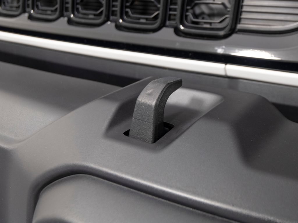 Used 2024 Jeep Wrangler S AWD/4WD image 41