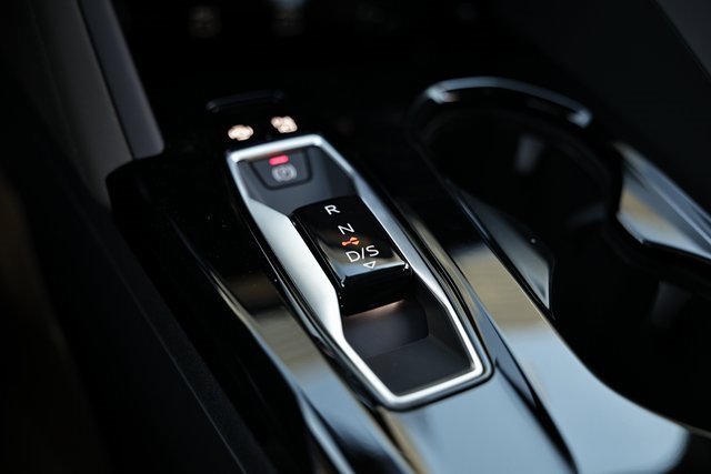 New 2025 Audi Q5 Premium Plus image 40