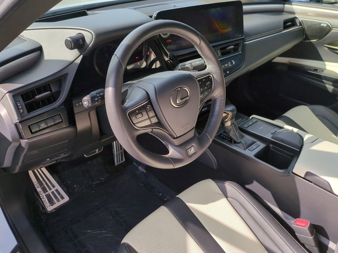 Used 2022 Lexus ES 350 F Sport image 12