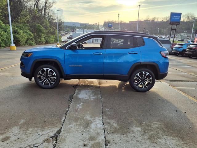 Used 2022 Jeep Compass Limited AWD/4WD image 5