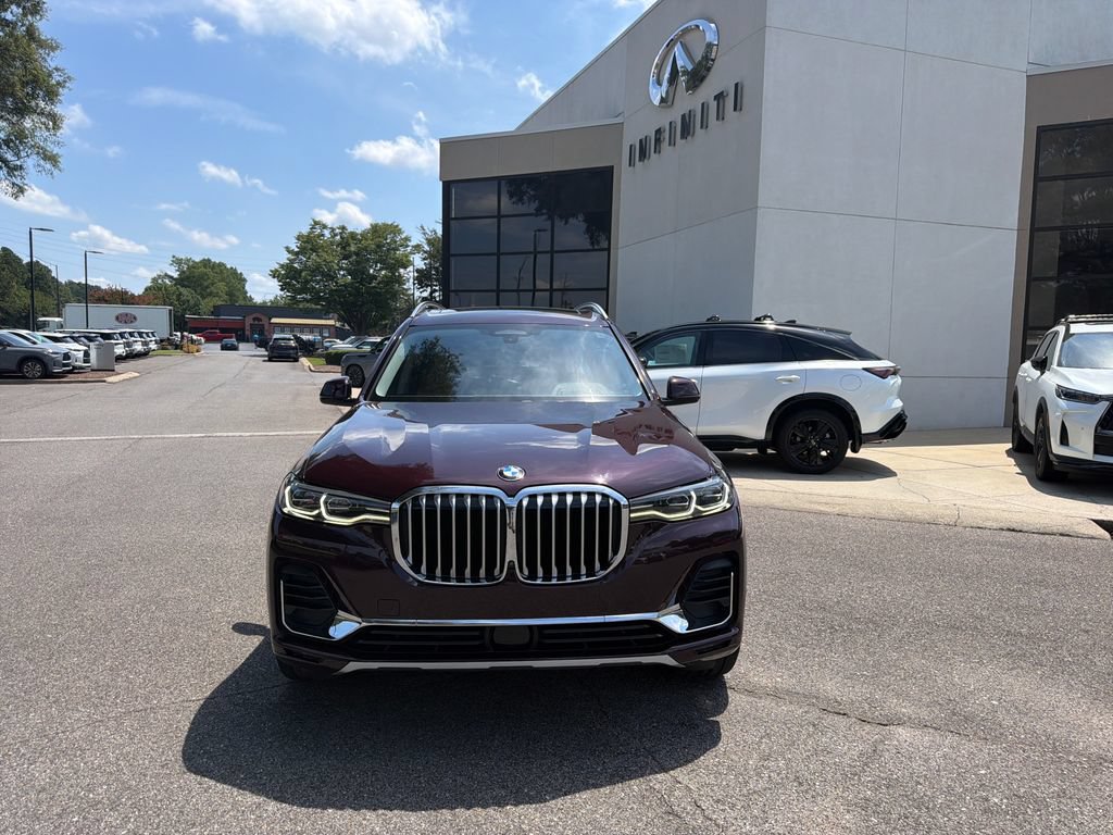 Used 2022 BMW X7 xDrive40i w/ Executive Package AWD/4WD image 3