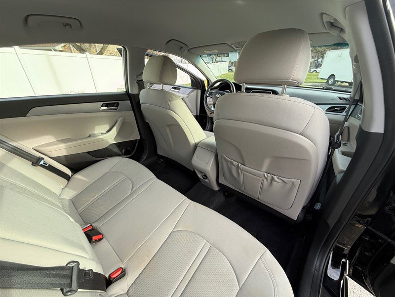 Used 2018 Hyundai Sonata SE FWD image 24