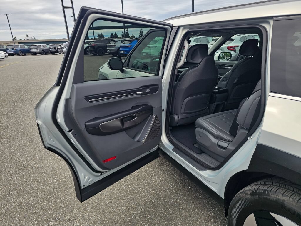 Certified 2024 Kia EV9 Wind AWD/4WD image 22