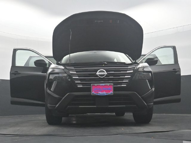 Used 2026 Nissan Rogue SV FWD image 51