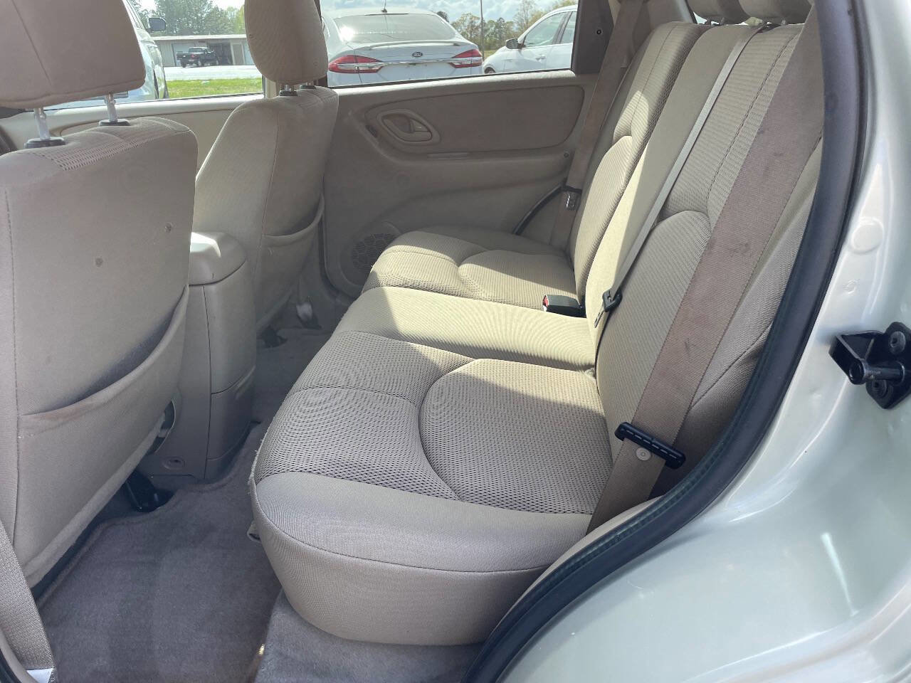 Used 2005 MAZDA Tribute s FWD image 9