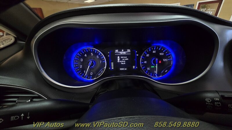 Used 2019 Chrysler Pacifica Touring-L w/ S Appearance Package FWD image 31