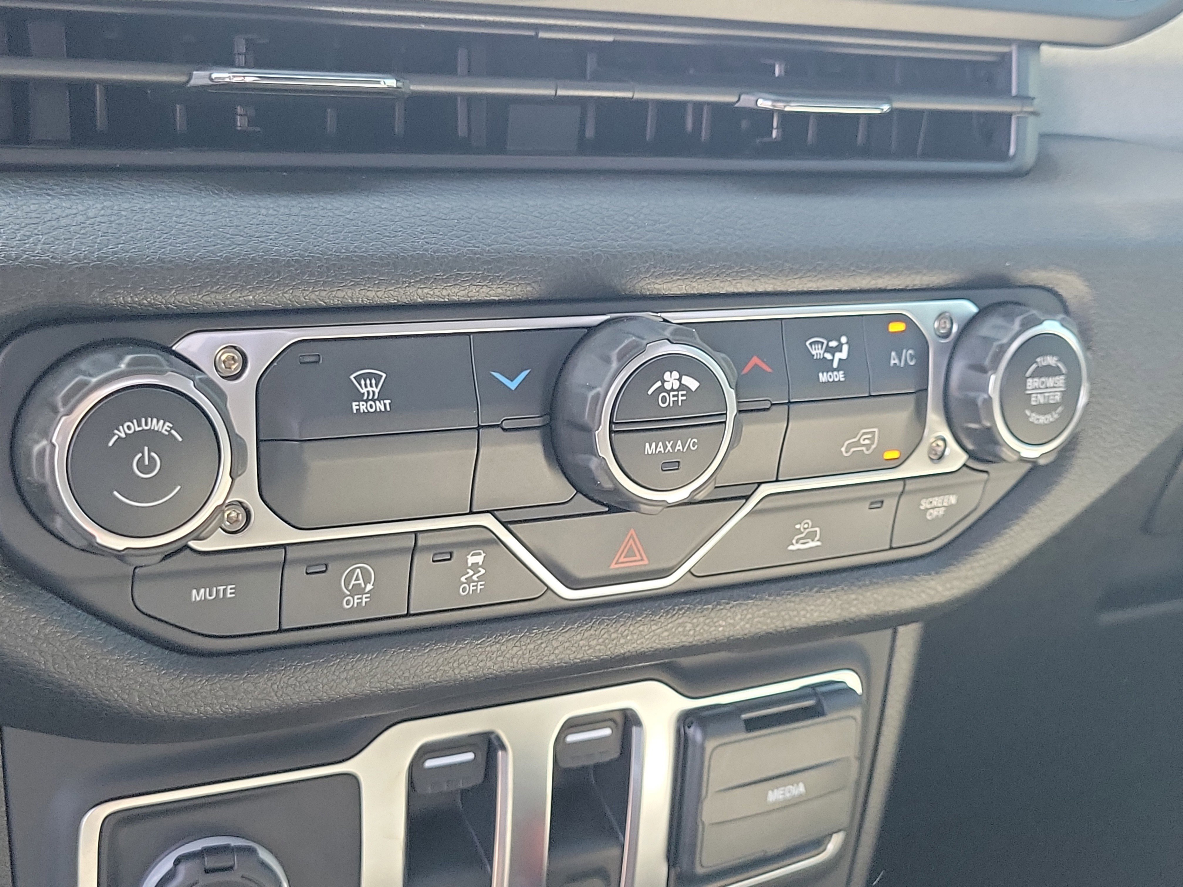 New 2026 Jeep Wrangler Sport AWD/4WD image 20