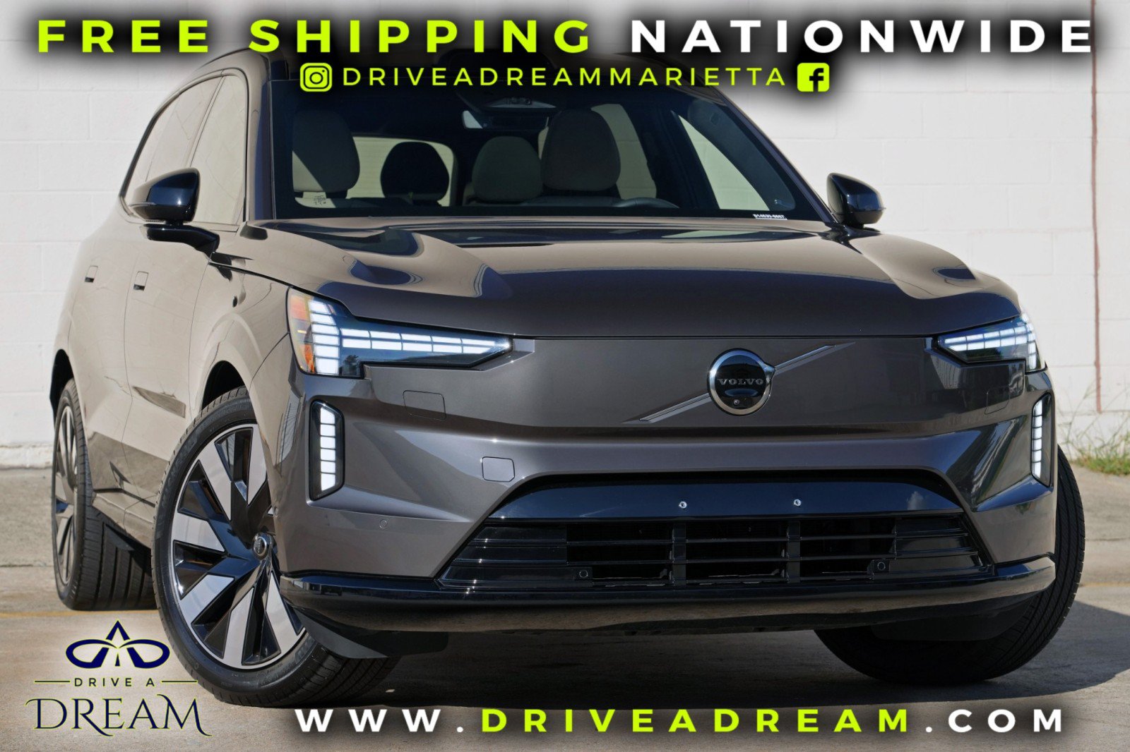Used 2025 Volvo EX90 Ultra AWD/4WD image 2