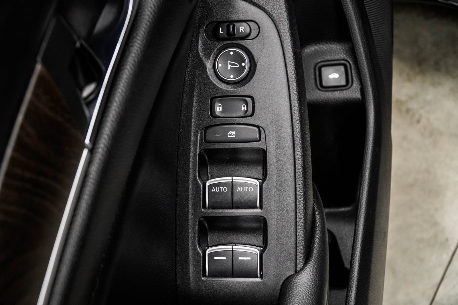 Used 2021 Honda Accord Touring image 34