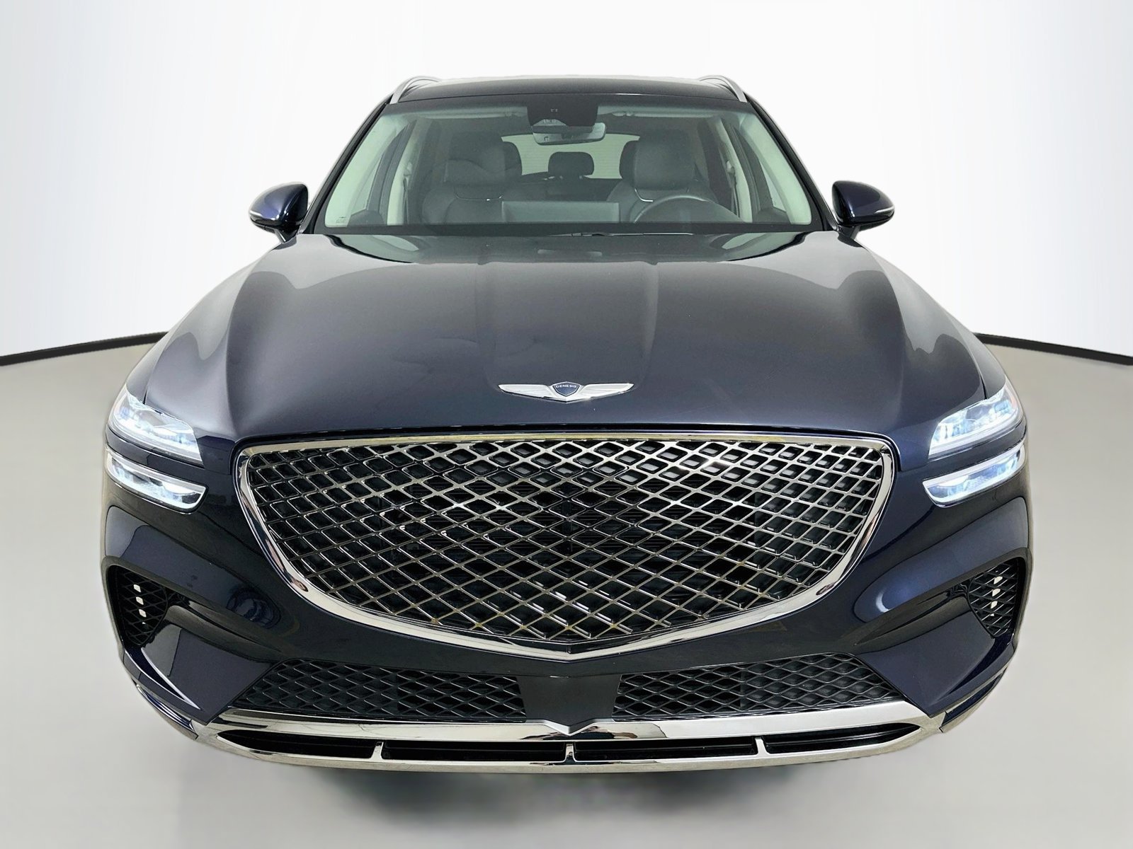 Used 2024 Genesis GV70 2.5T AWD/4WD image 2
