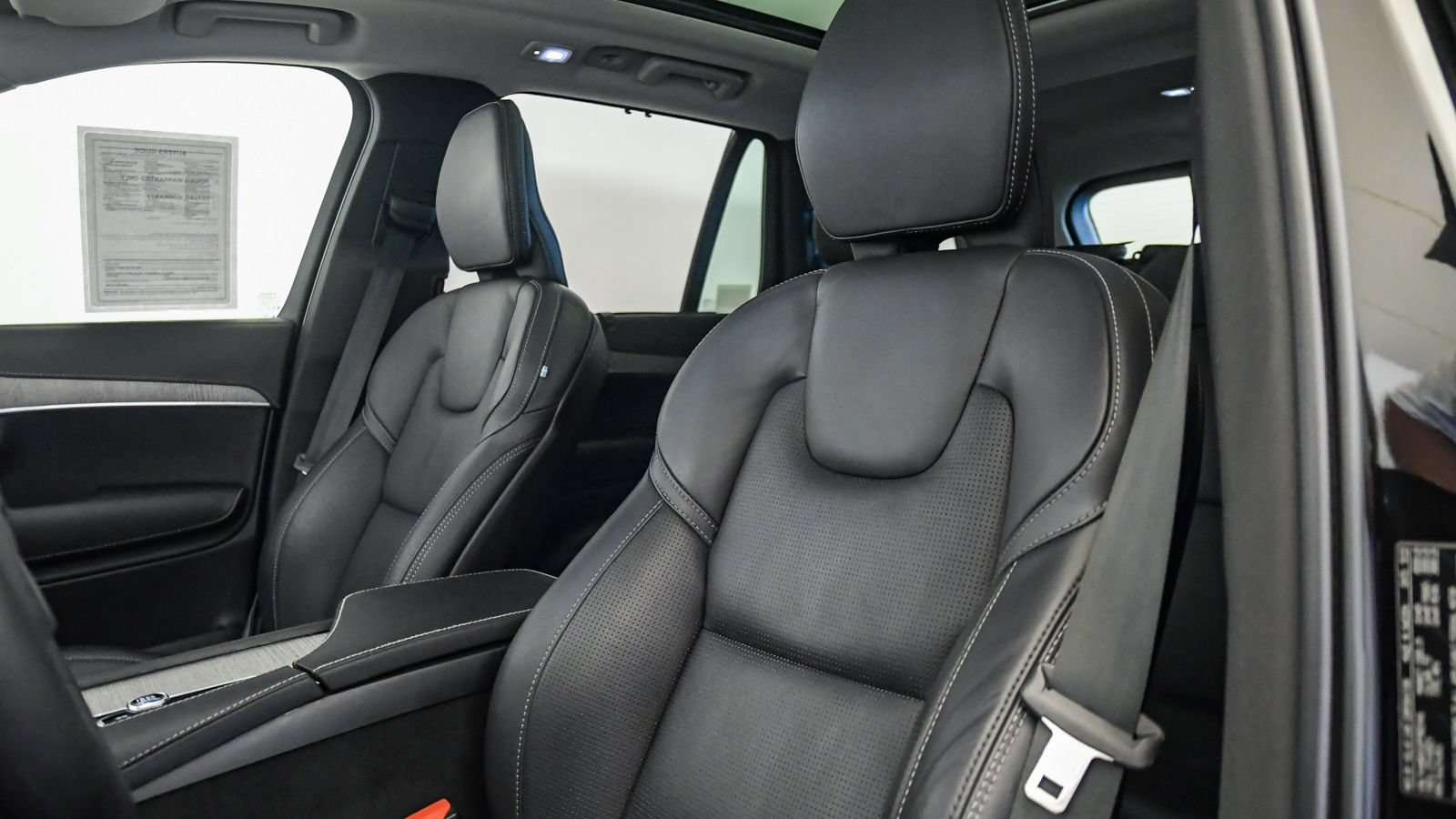 Certified 2023 Volvo XC90 T8 Ultimate AWD/4WD image 18