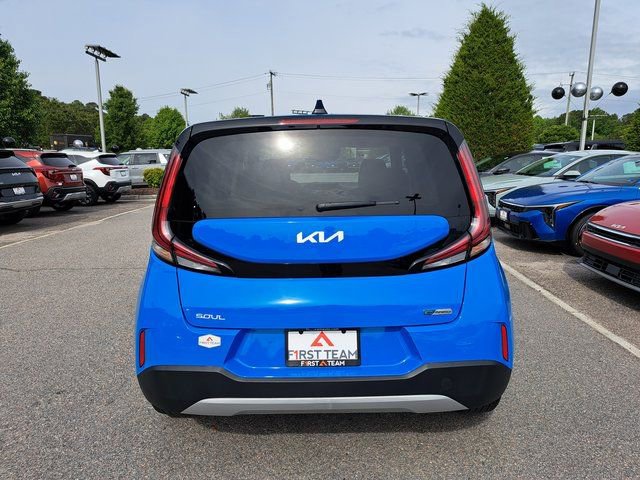 Used 2024 Kia Soul EX FWD image 6