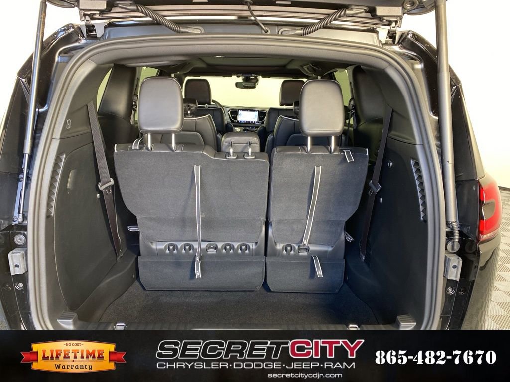 New 2026 Chrysler Pacifica Limited w/ S Appearance Package image 33