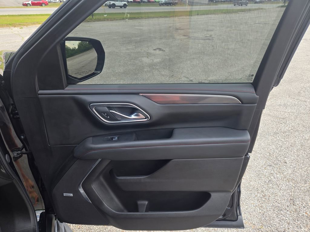 Used 2024 Chevrolet Tahoe RST w/ Luxury Package AWD/4WD image 22