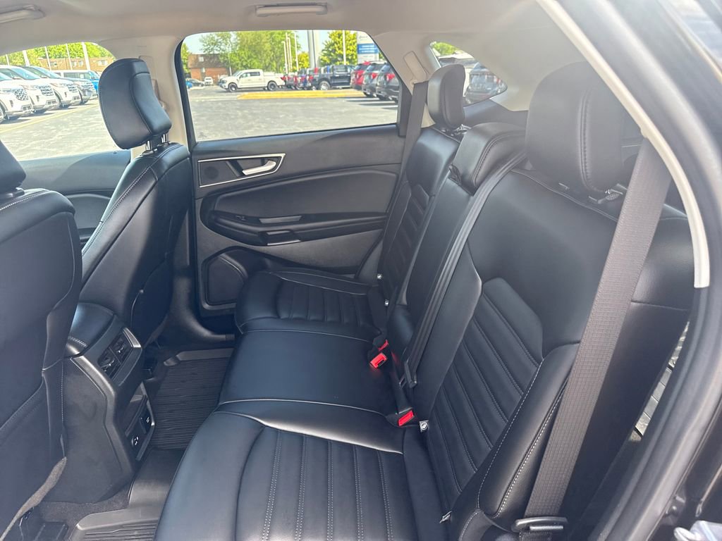 Used 2022 Ford Edge SEL w/ Convenience Package AWD/4WD image 16