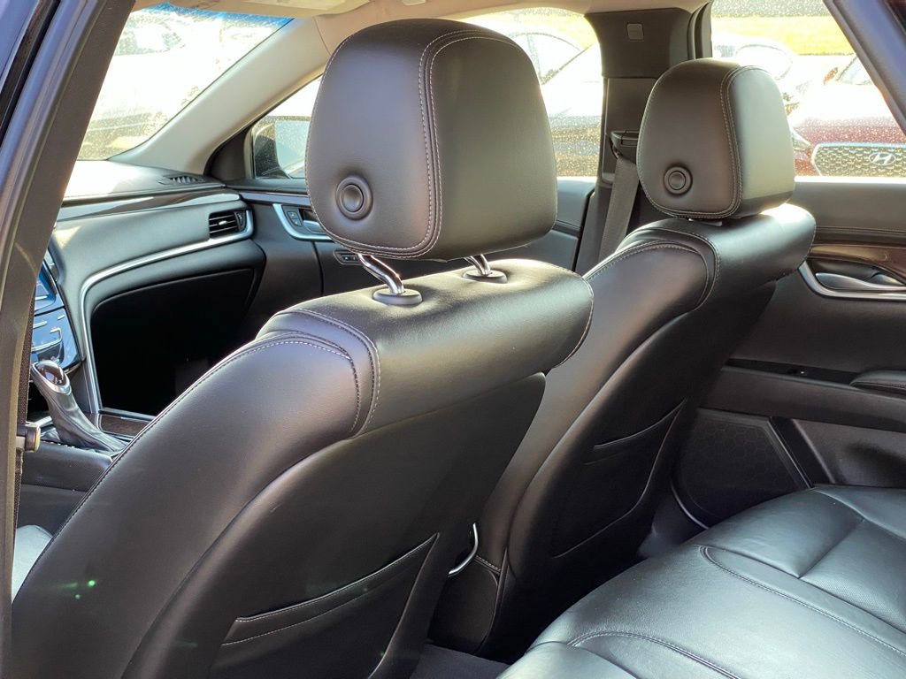 Used 2015 Cadillac XTS Luxury image 26