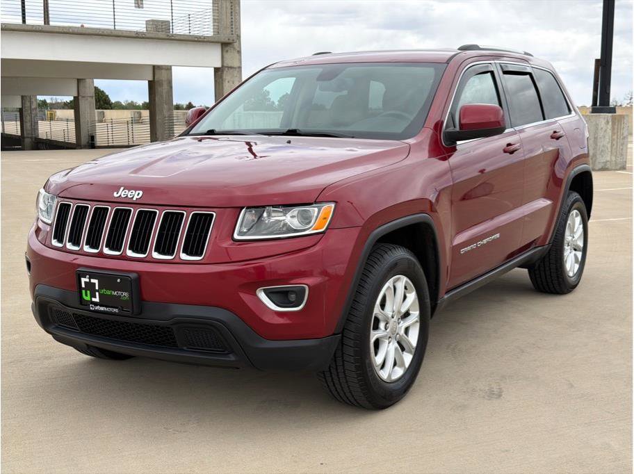 Used 2015 Jeep Grand Cherokee Laredo w/ Quick Order Package 23E AWD/4WD image 3