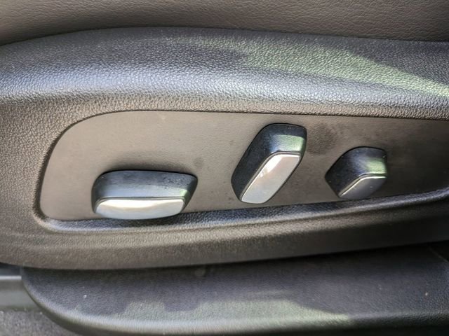 Certified 2025 Cadillac XT5 Premium Luxury image 20