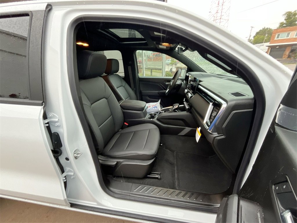 New 2026 GMC Canyon Elevation w/ Convenience Package image 42