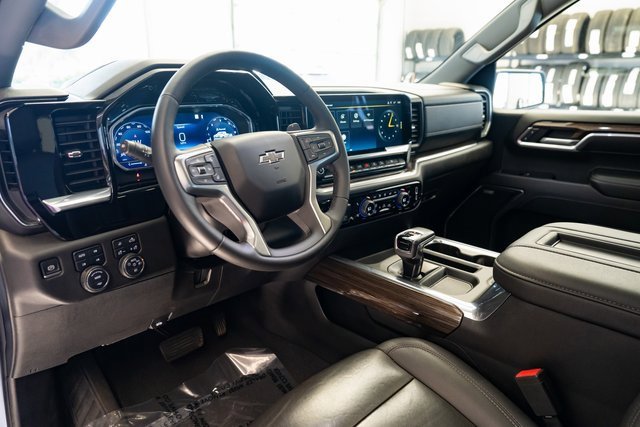 Used 2022 Chevrolet Silverado 1500 RST w/ Convenience Package II image 24