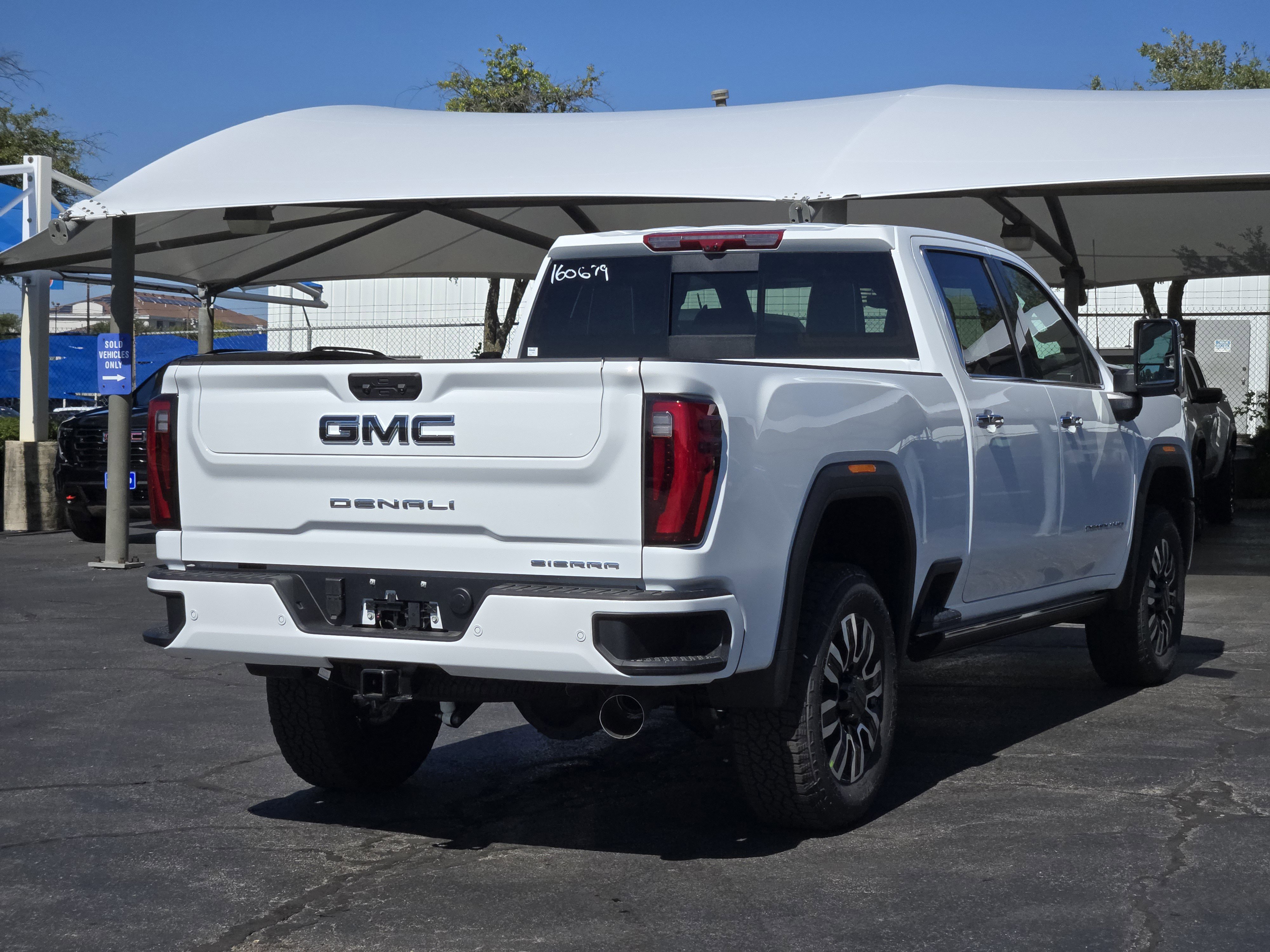 New 2026 GMC Sierra 2500 Denali Ultimate image 4