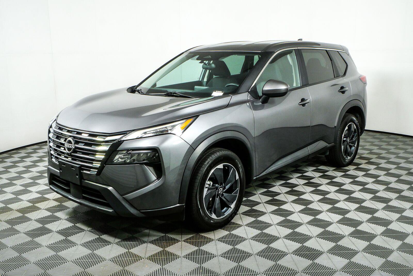 Used 2024 Nissan Rogue SV AWD/4WD image 24