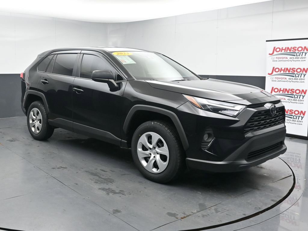 Used 2023 Toyota RAV4 LE FWD image 2