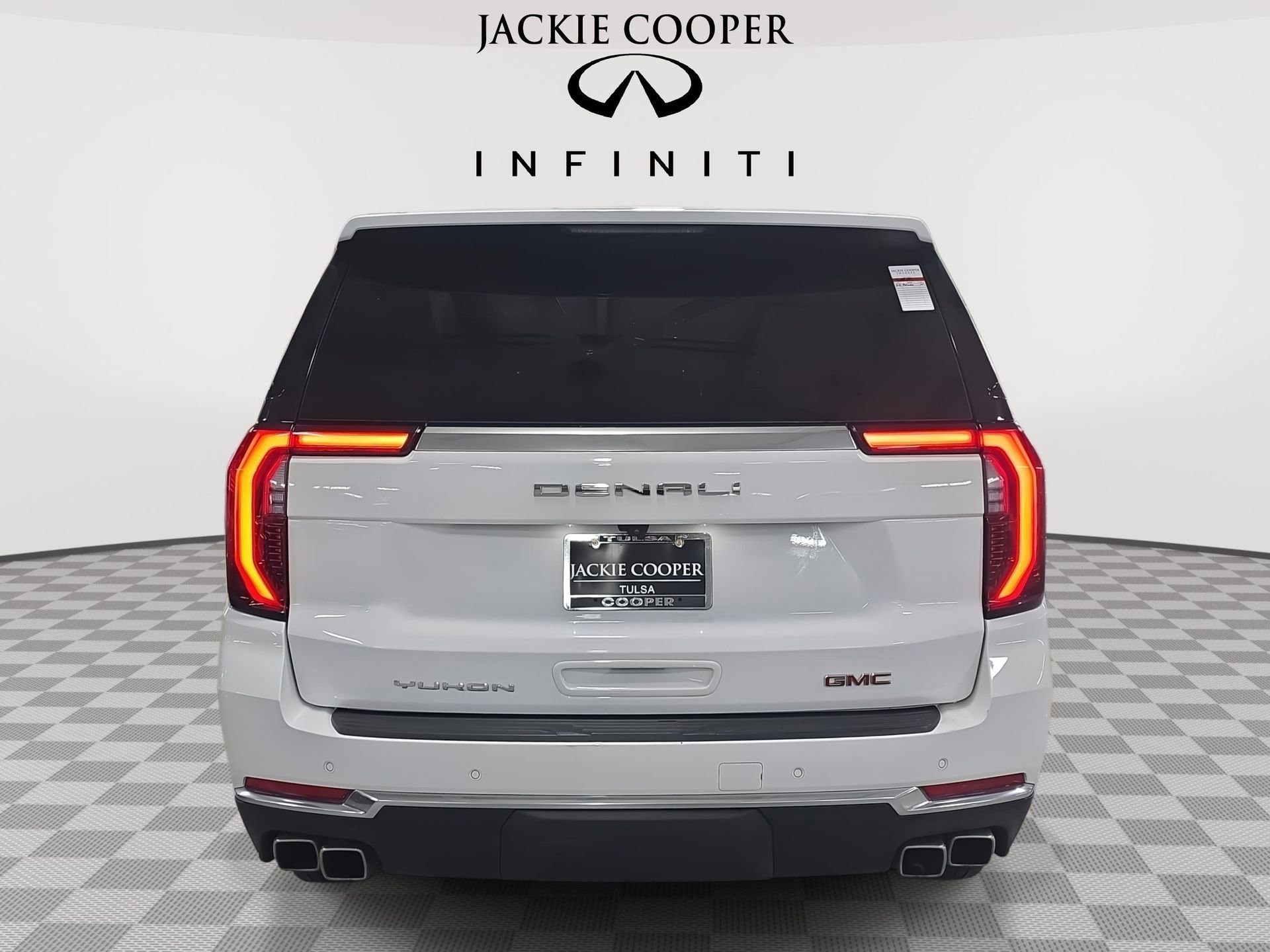 Used 2025 GMC Yukon Denali image 6