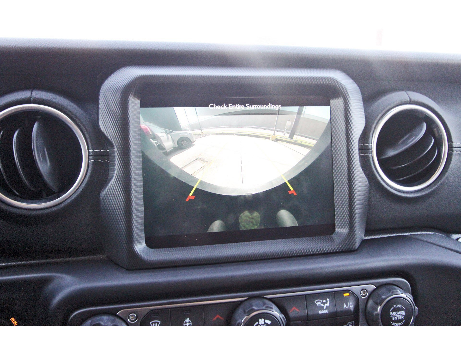 Used 2022 Jeep Wrangler Unlimited Sahara w/ LED Lighting Group image 26