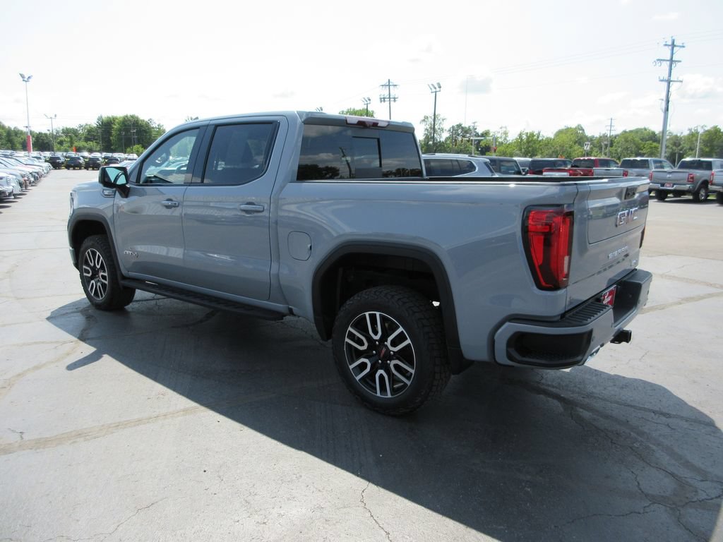 Used 2024 GMC Sierra 1500 AT4 w/ Technology Package AWD/4WD image 8