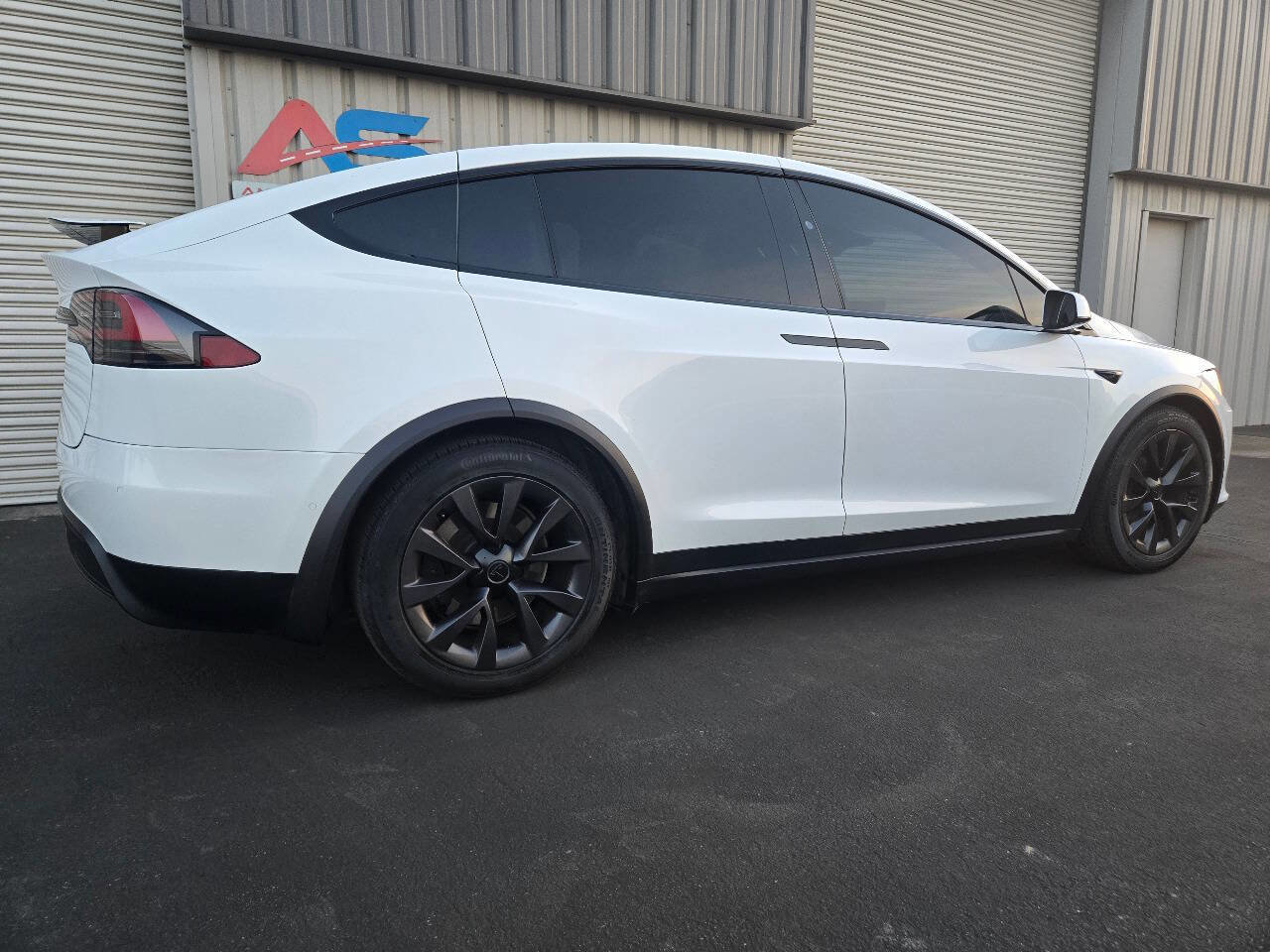 Used 2022 Tesla Model X Base AWD 4dr SUV image 8