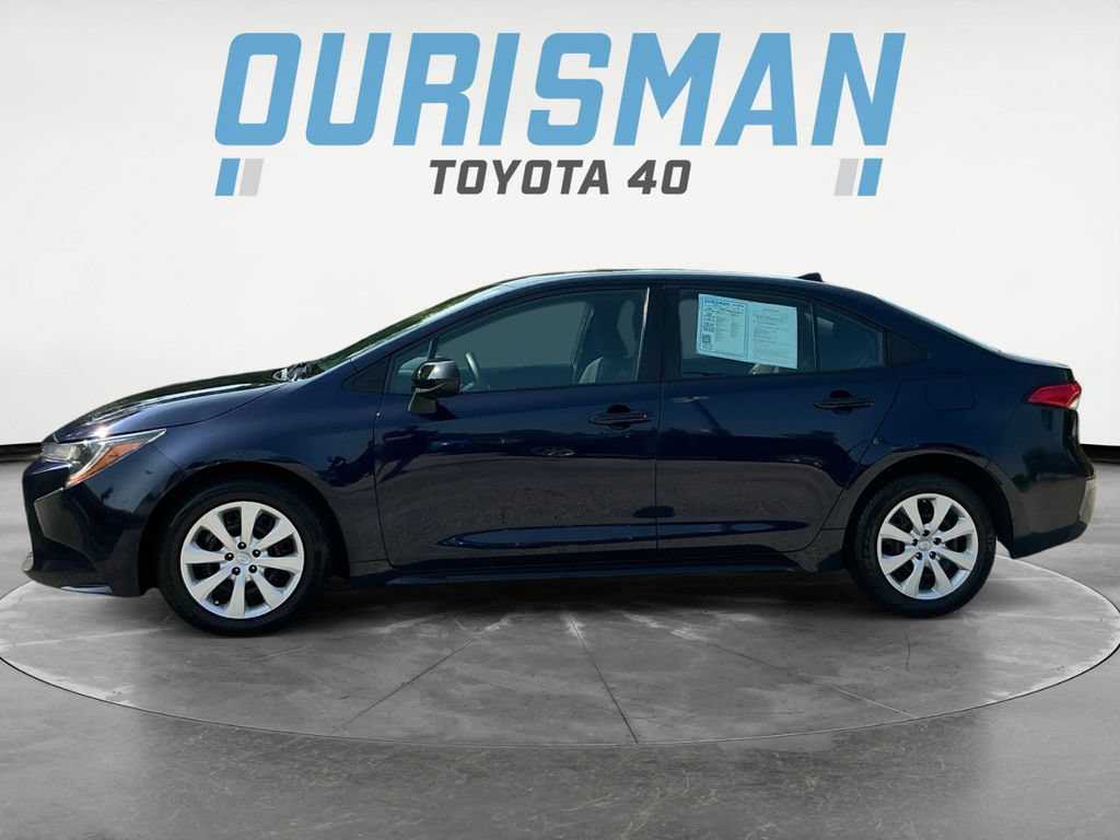 Used 2023 Toyota Corolla LE FWD image 4