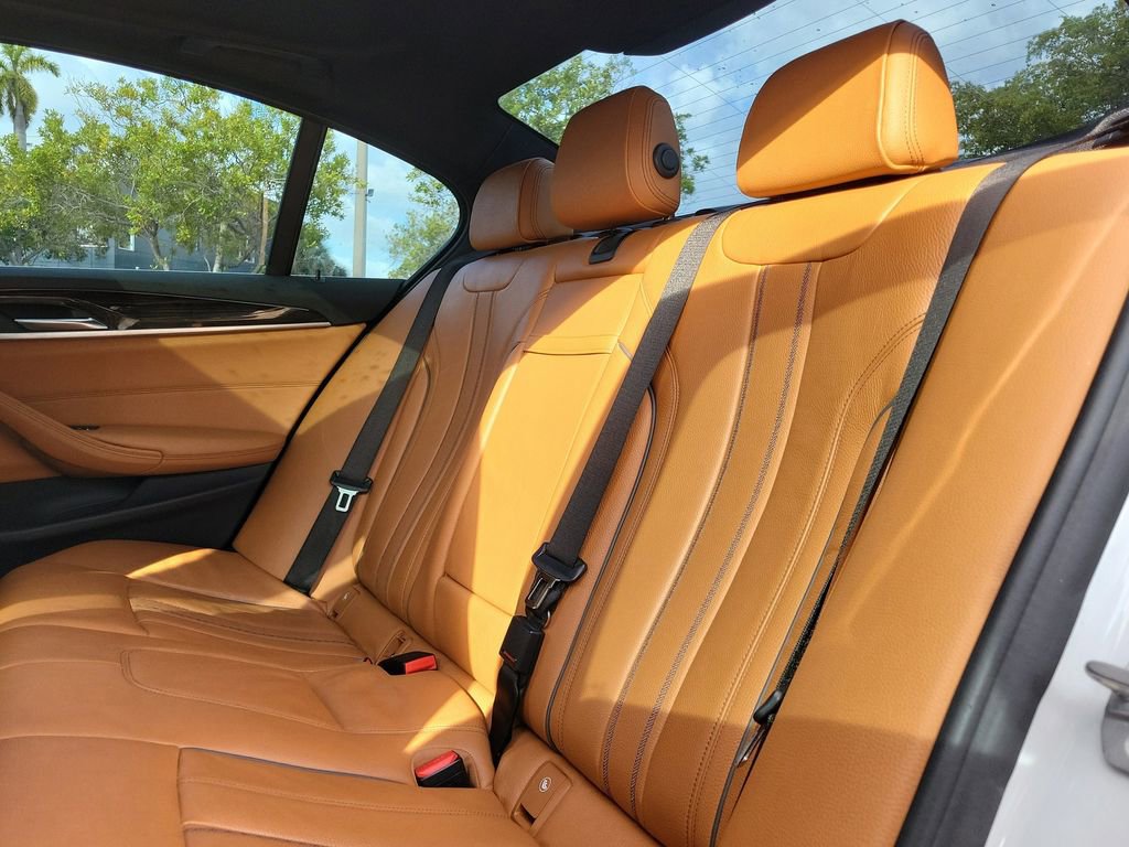 Used 2018 BMW 530i image 18