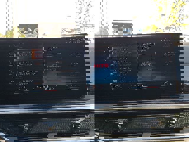 Used 2025 BMW X5 xDrive40i w/ M Sport Package image 29