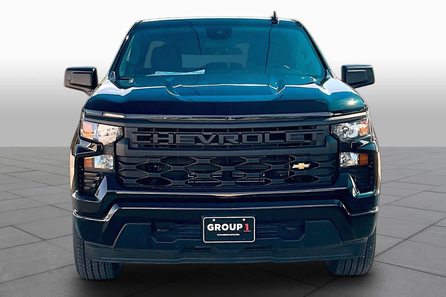 New 2026 Chevrolet Silverado 1500 Custom RWD image 3